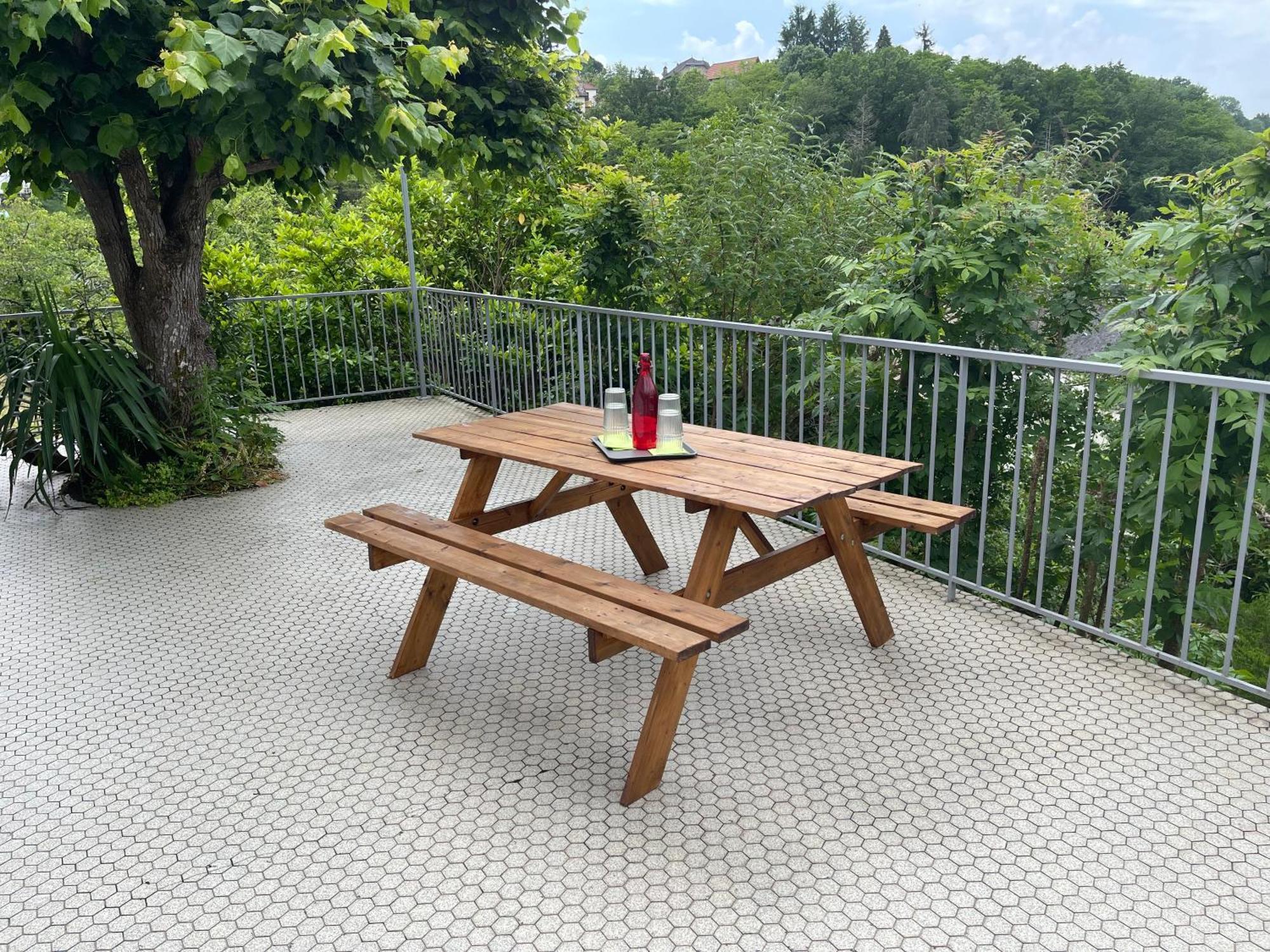 Paisible Eden Standing Terrasse - Magnifique Vue - Esprit Nature En Pleine Ville Tulle Luaran gambar